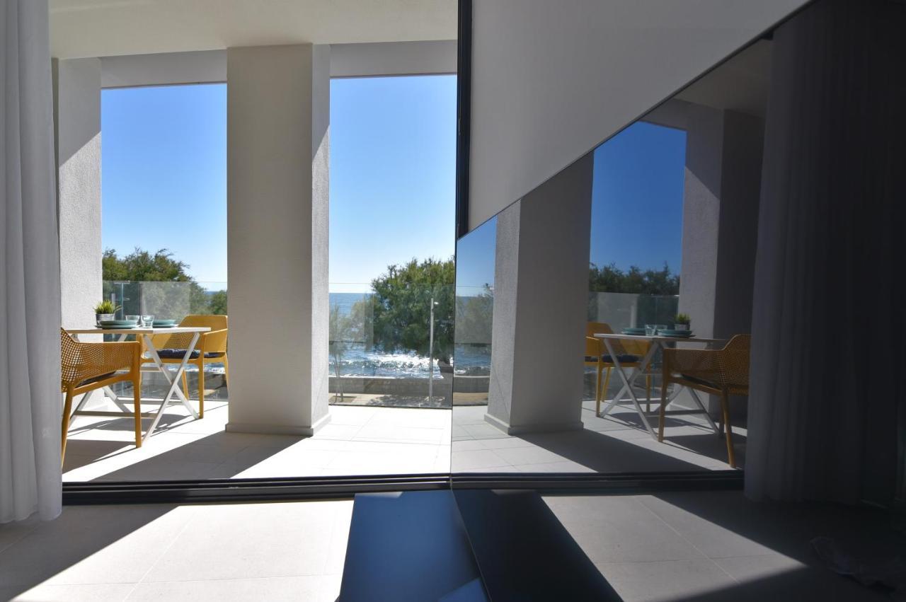 Lluisalbert L' Escala Exterior foto